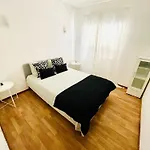 Two Bedrooms De Quarteira 公寓 维拉摩拉
