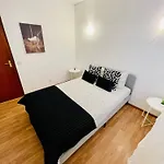 Two Bedrooms De Quarteira *