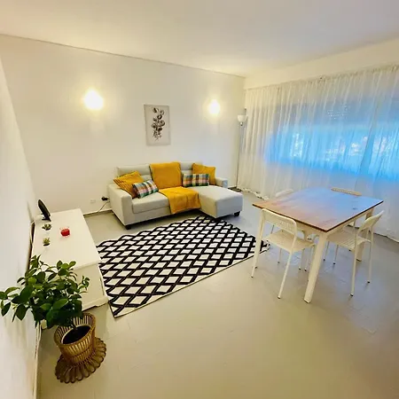 Two Bedrooms De Quarteira