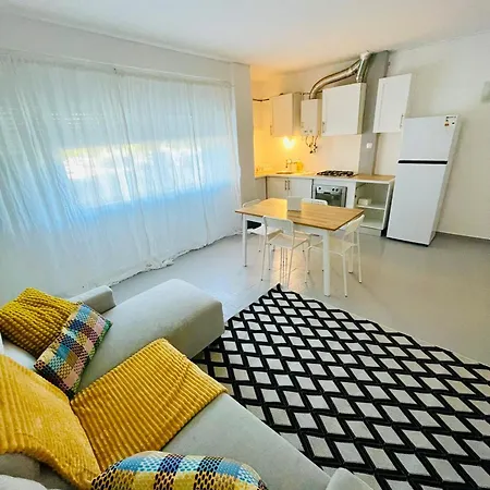 Two Bedrooms De Quarteira Apartament *