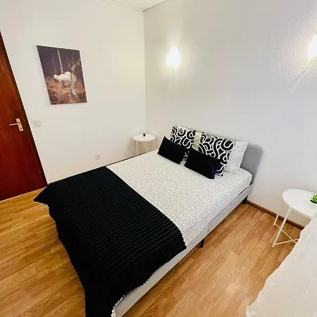 Two Bedrooms De Quarteira *