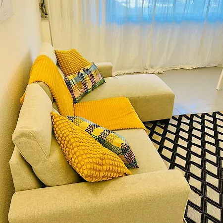 Two Bedrooms De Quarteira *