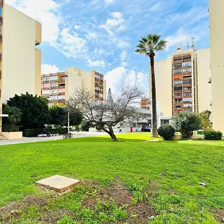 Two Bedrooms De Quarteira Виламура