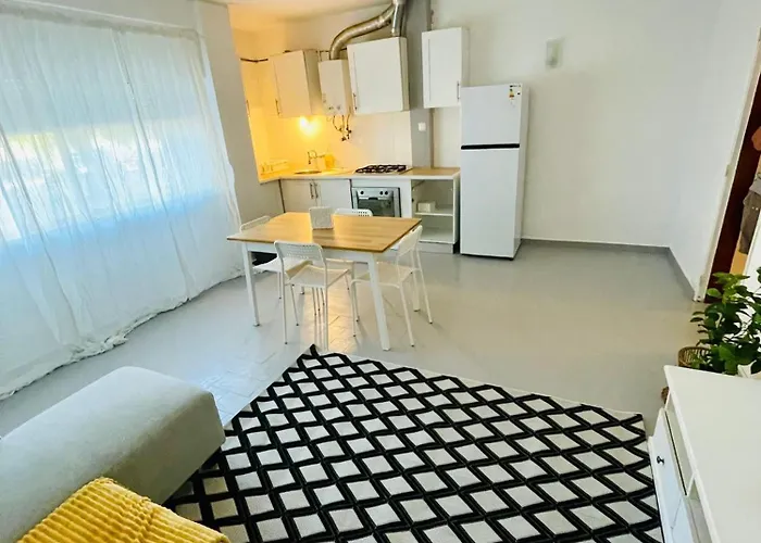 Two Bedrooms De Quarteira